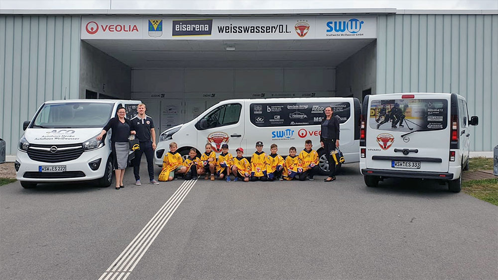 Neue Vereinsbusse für den  Eissport Weißwasser e.V. 